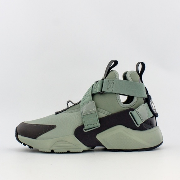 nike huarache city utility